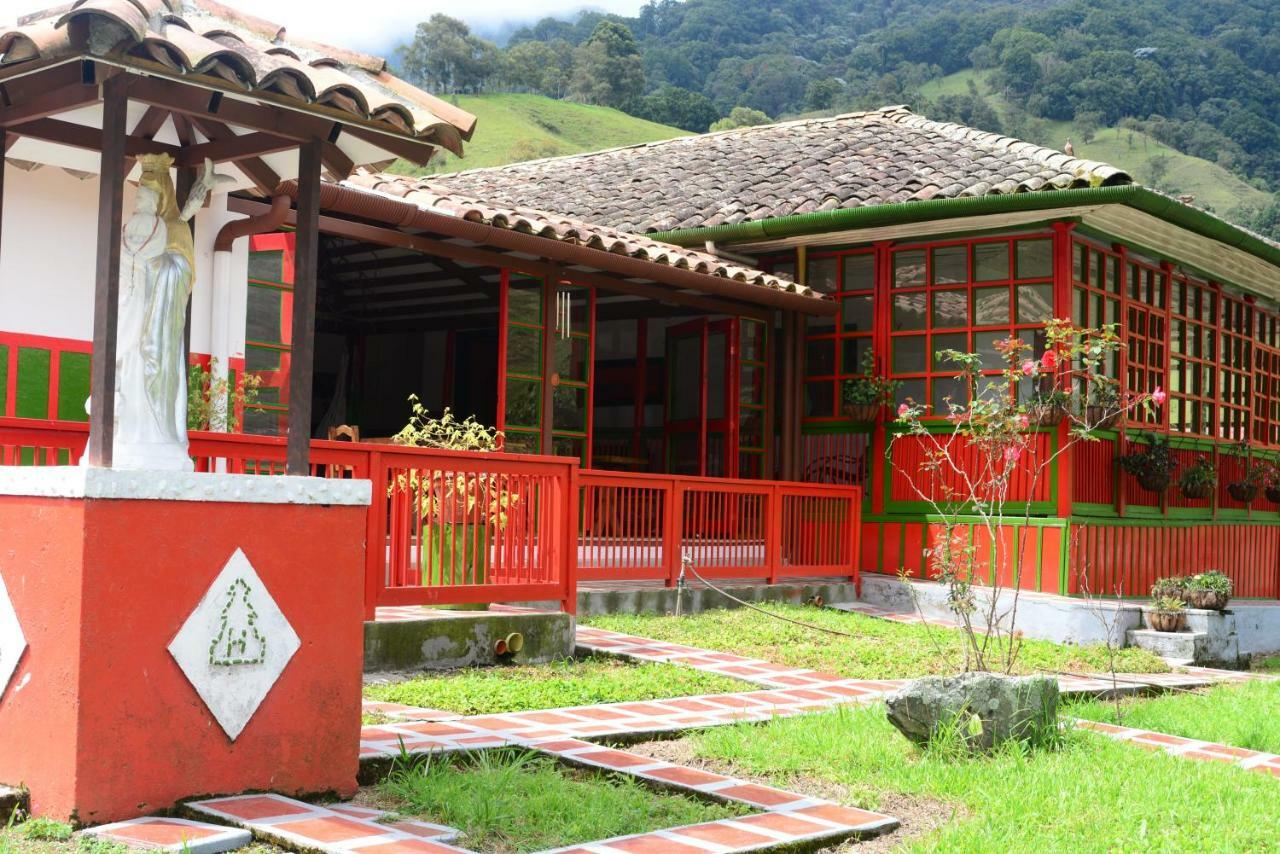 Ecohotel Pinohermoso Reserva Natural Salento Buitenkant foto